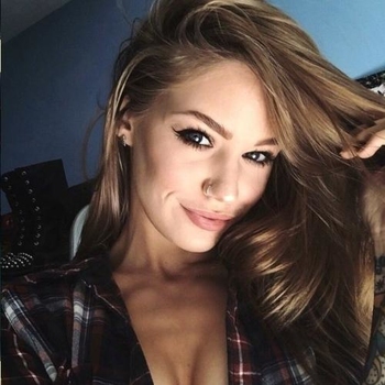 NickyLove_