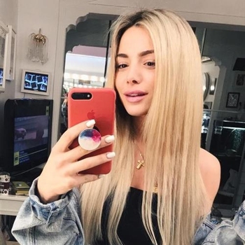 funky_girl_chloe