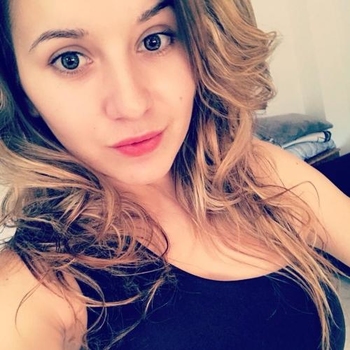EllynHott