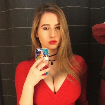 sxyellafe