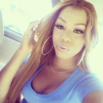Claud_ia