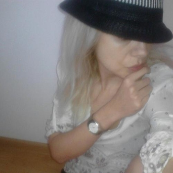 Cheraine196408