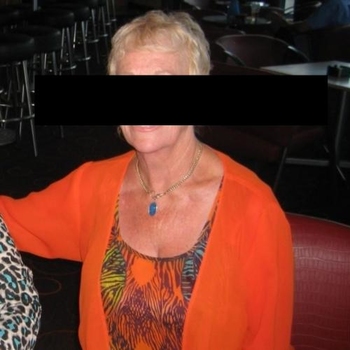 Suzanne43