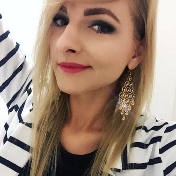Adina7408