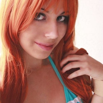 Monica_red