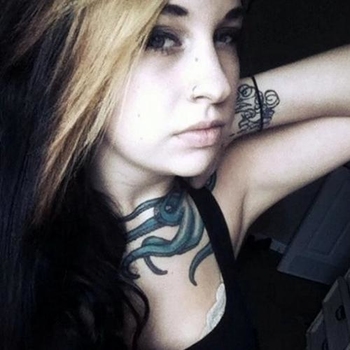 XLucyX