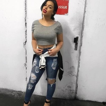latinaa23