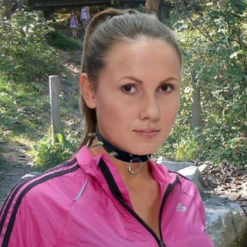 Julie-M