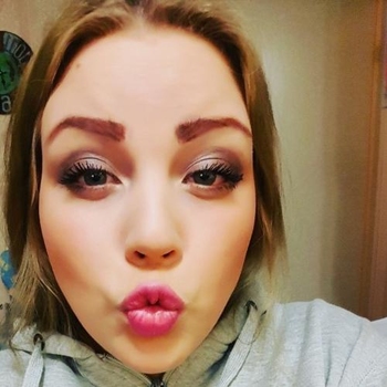 Leah31V