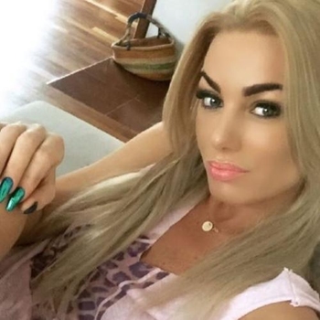 LolaaWonderx